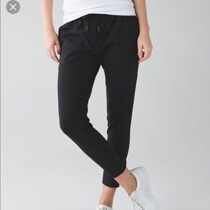 Lululemon jet crop slim
