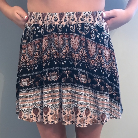 L.A. Hearts Patterned Skater Skirt - Picture 2 of 2