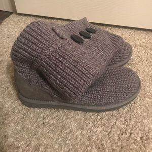 Grey Knit Uggs