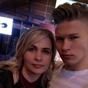 Meet your Posher, Artem