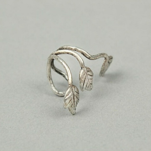 🌹Leaf Feather Clip Ear Cuff Earring! - Picture 2 of 7