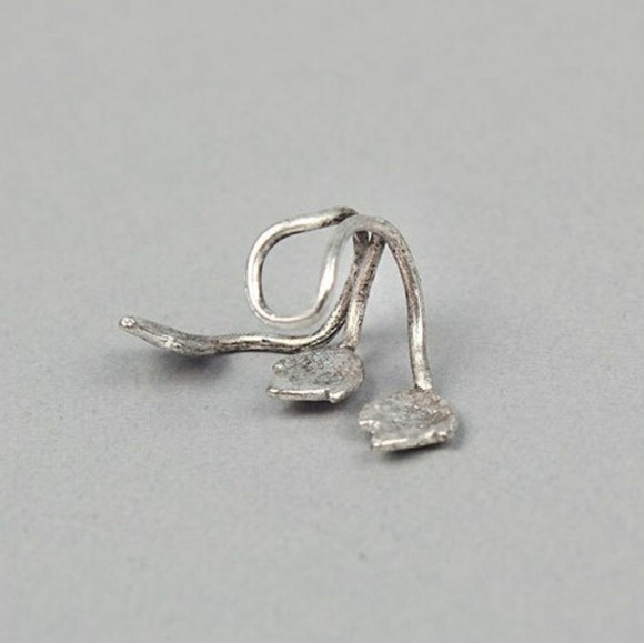 🌹Leaf Feather Clip Ear Cuff Earring! - Picture 4 of 7