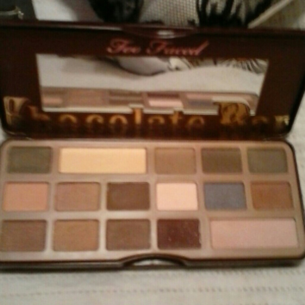 Too Faced Chocolate Bar