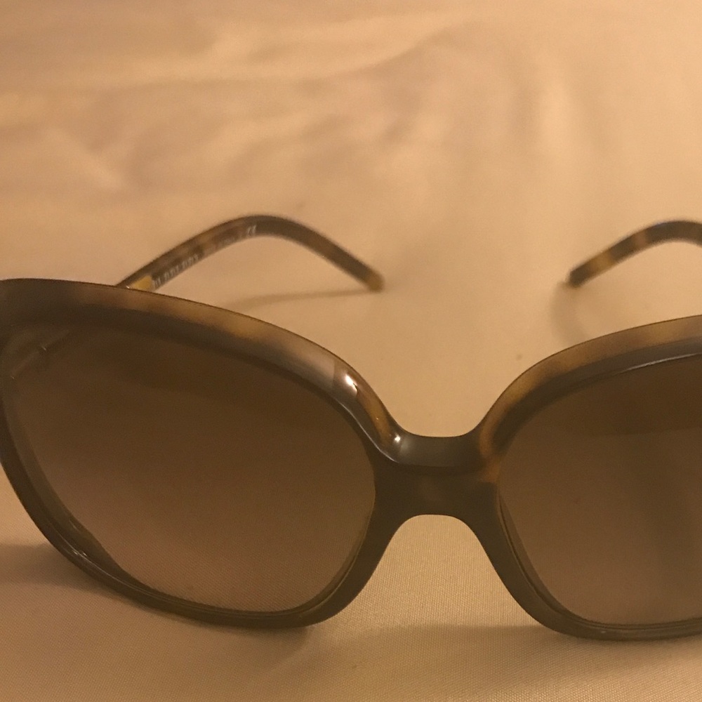 Burberry brown sunglasses