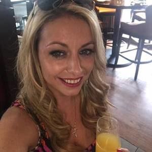 Meet your Posher, Leah