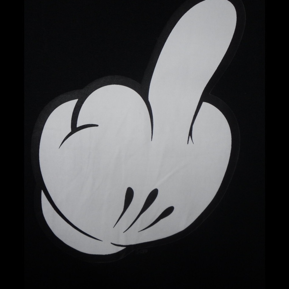Middle finger cartoon t-shirt