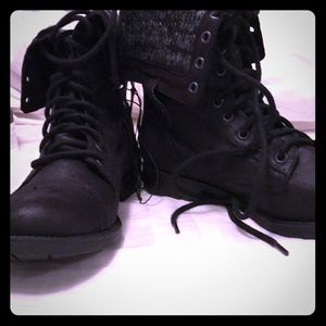 Size 9 Mossimo Combat Boot