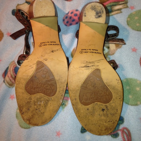 Heels - Picture 3 of 5