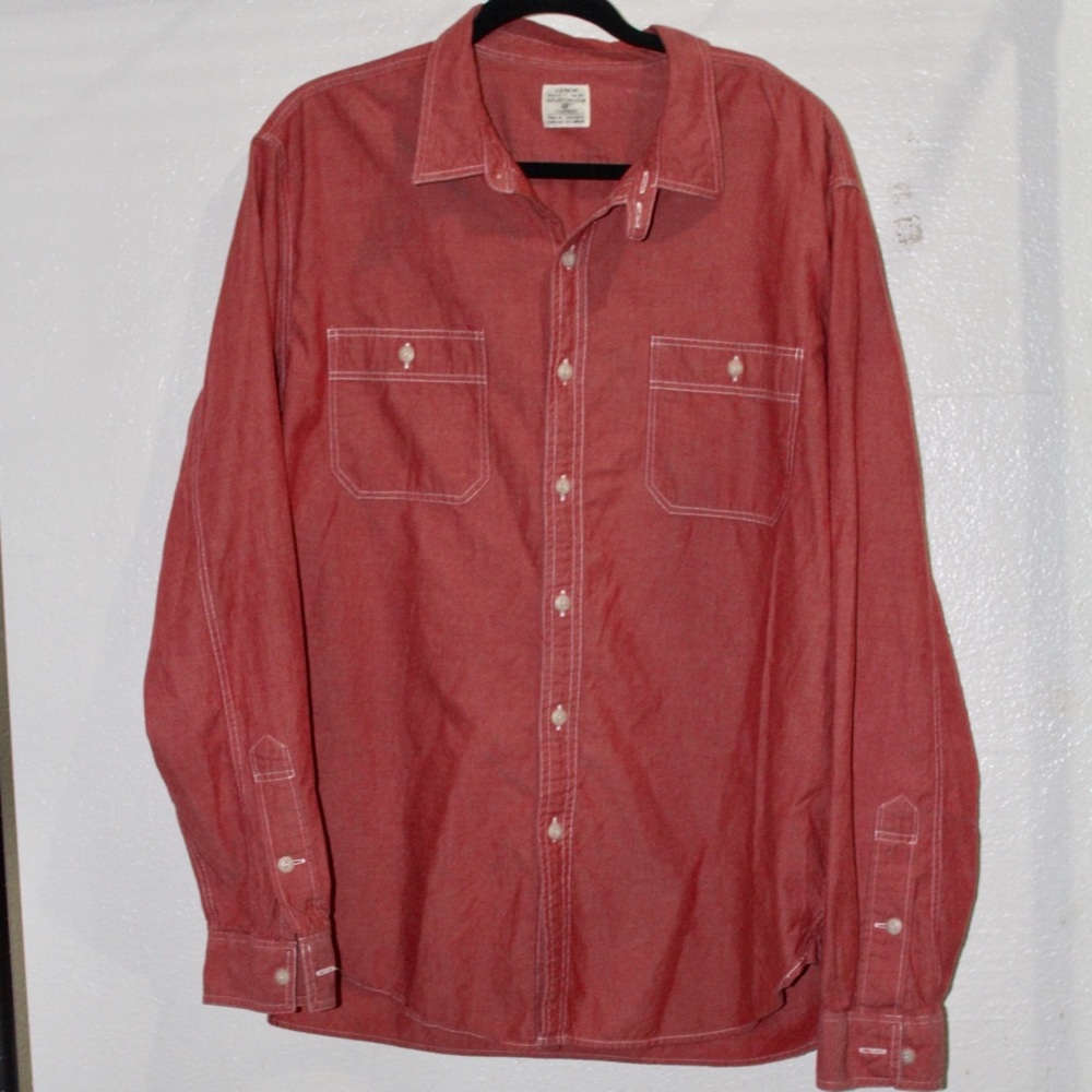 J. CREW CASUAL BUTTON DOWN SHIRT