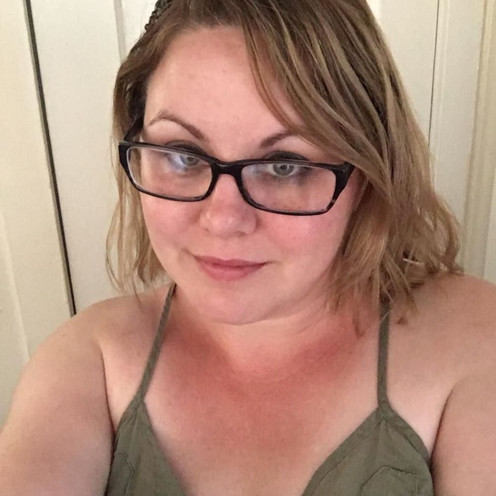 Meet your Posher, Crystal