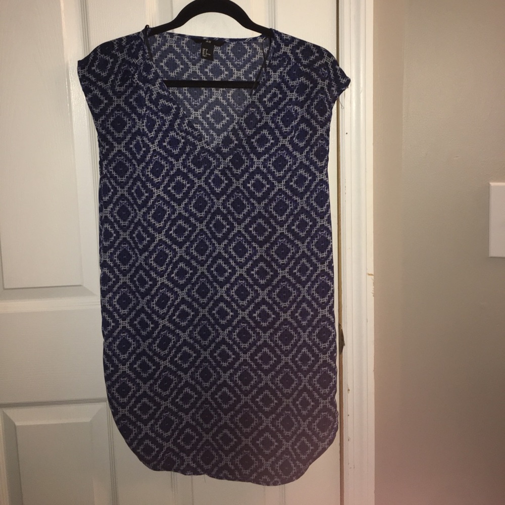 Short sleeve blue lightweight dress