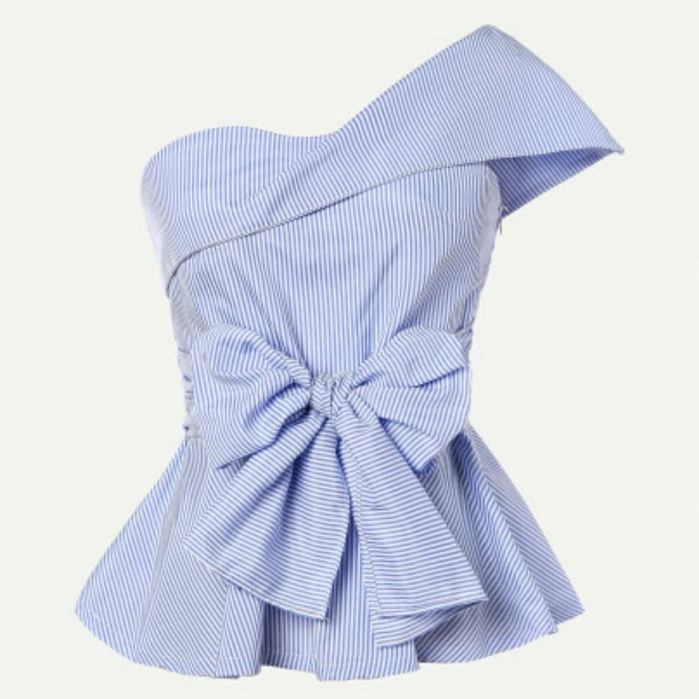 Best in boutique HP! NWT Off one shoulder shirt