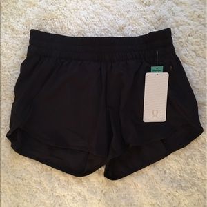 Lululemon tracker short v
