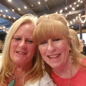 Meet your Posher, Debi