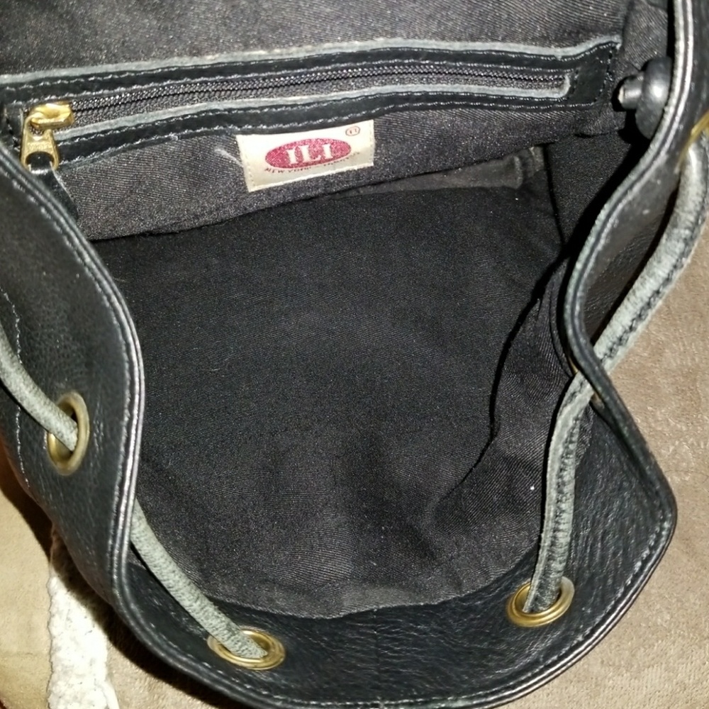 Backpack - Picture 5 of 8