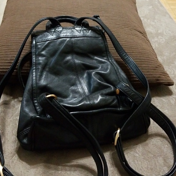 Backpack - Picture 3 of 8