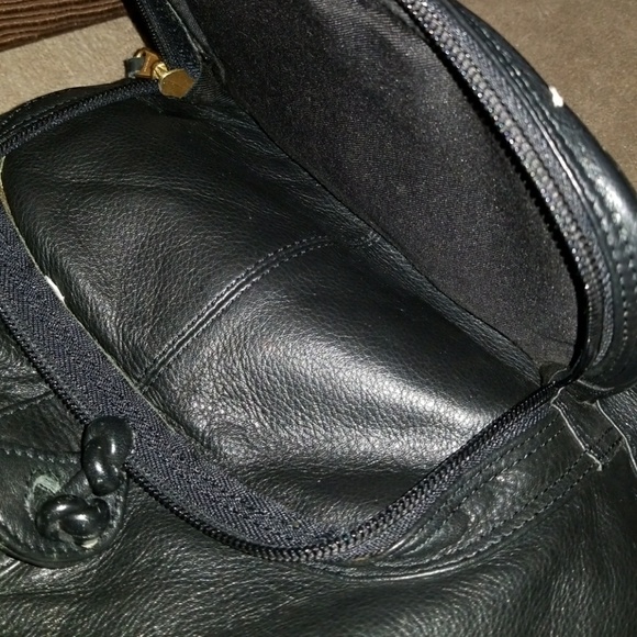 Backpack - Picture 7 of 8