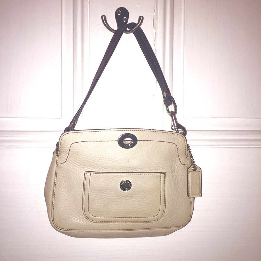 Coach Chelsea Pebbled Leather Purse