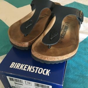 Birkenstock Gizeh sandals