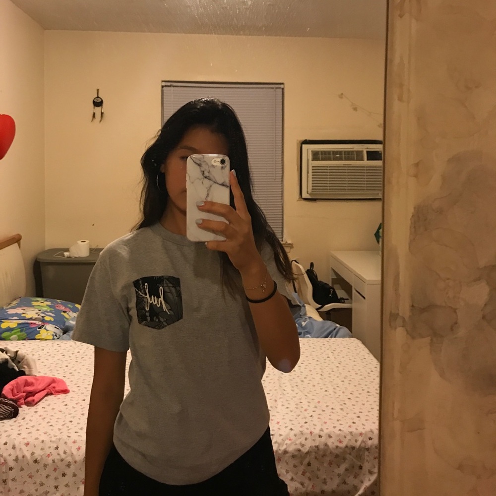 Huf leaf shirt