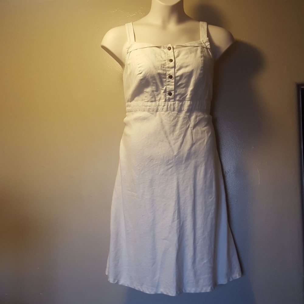 ⚠️MAKE AN OFFER ⚠️Old Navy Off White summer dress