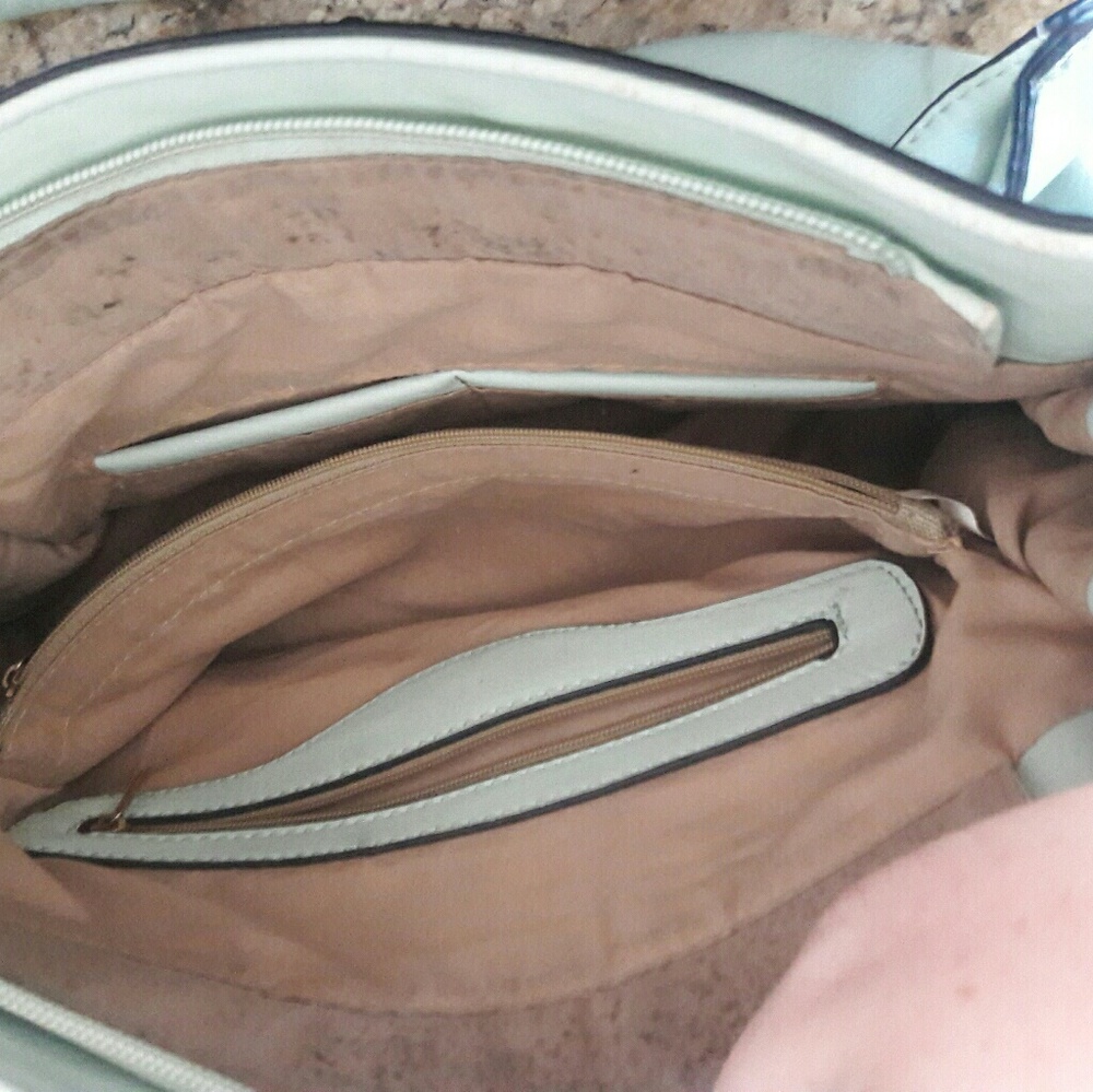 Purse - Picture 4 of 4