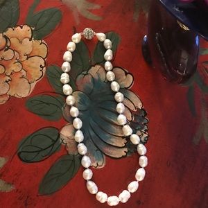 🌹White 10-12mm Cultured Pearls Necklace 18"🌹