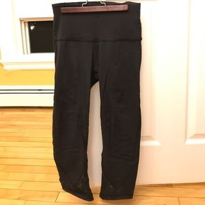 Lululemon crop leggings size 6