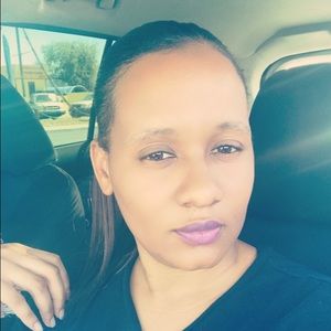 Meet your Posher, Lena