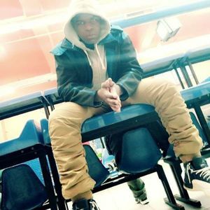 Meet your Posher, Møb