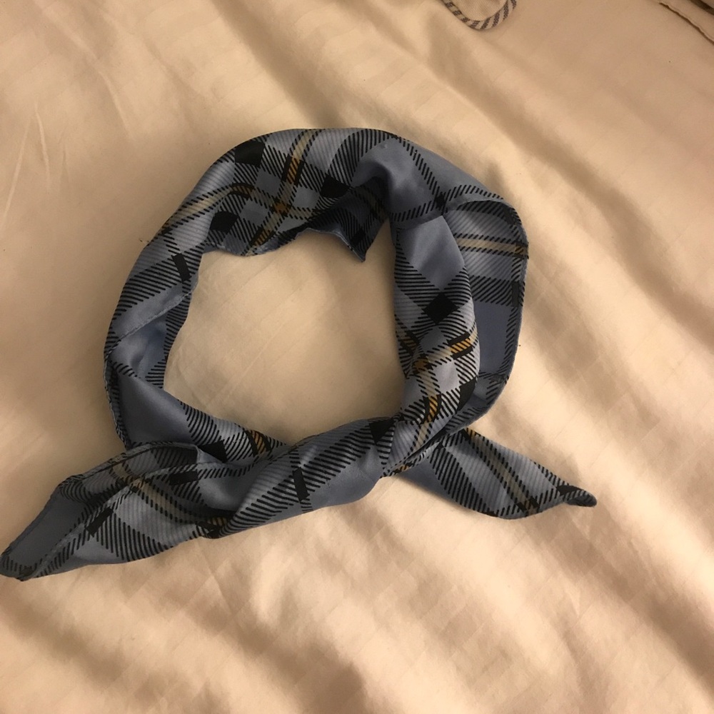 Plaid neck scarf