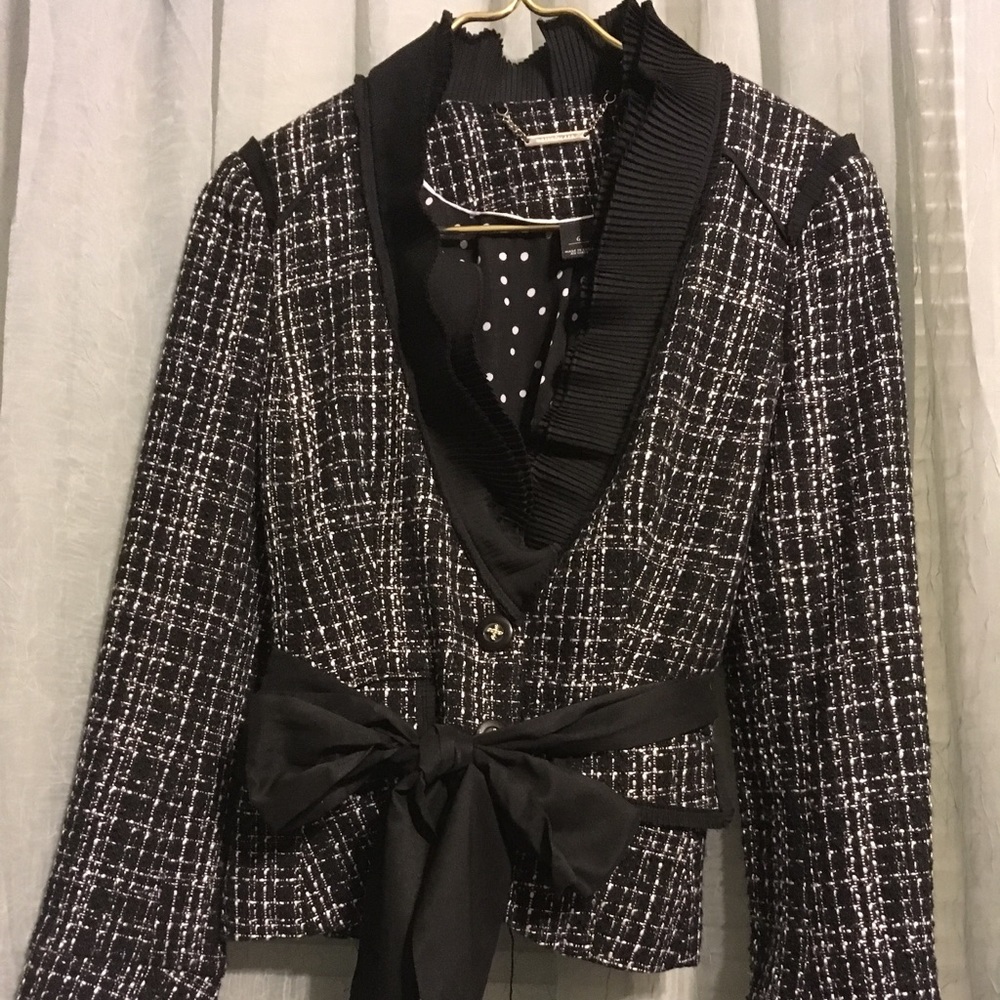 White House Black Market skirt/blazer set