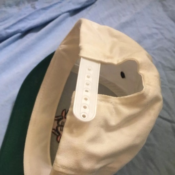 Chicago bulls hat - Picture 2 of 2