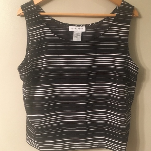 Sag Harbor Tops - BLACK AND WHITE SAG HARBOR TOP ZIPPED SIDE.