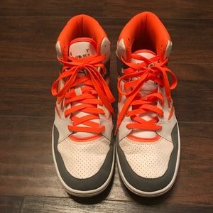 Ike skyforce mid rise gray and orange sneakers