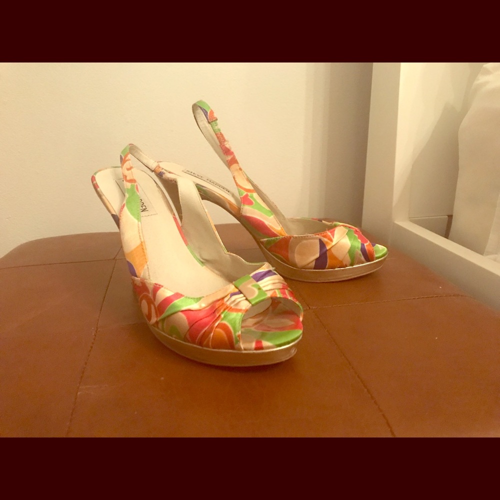 Steve Madden Sling Back Heels