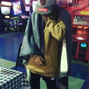 Meet your Posher, Grayson