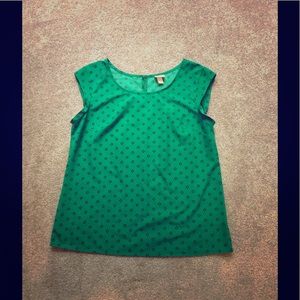 Mossimo green sleeveless blouse size Medium.