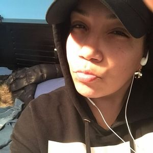 Meet your Posher, Yolanda