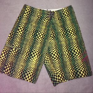 Vintage Hot Tuna board shorts😍