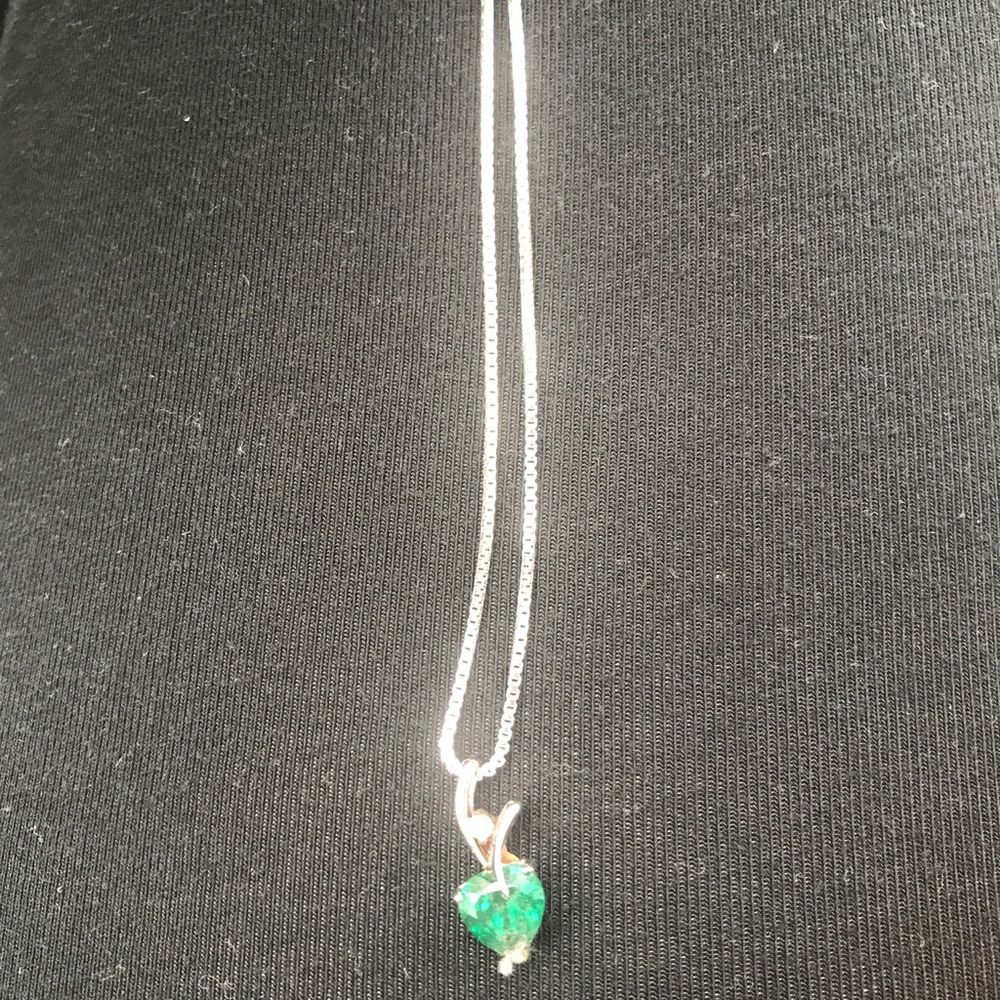 Sterling Silver 20" Chain With "Emerald" Heart