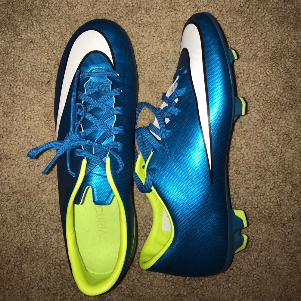 NWOT Nike Mercurial Soccer Cleats