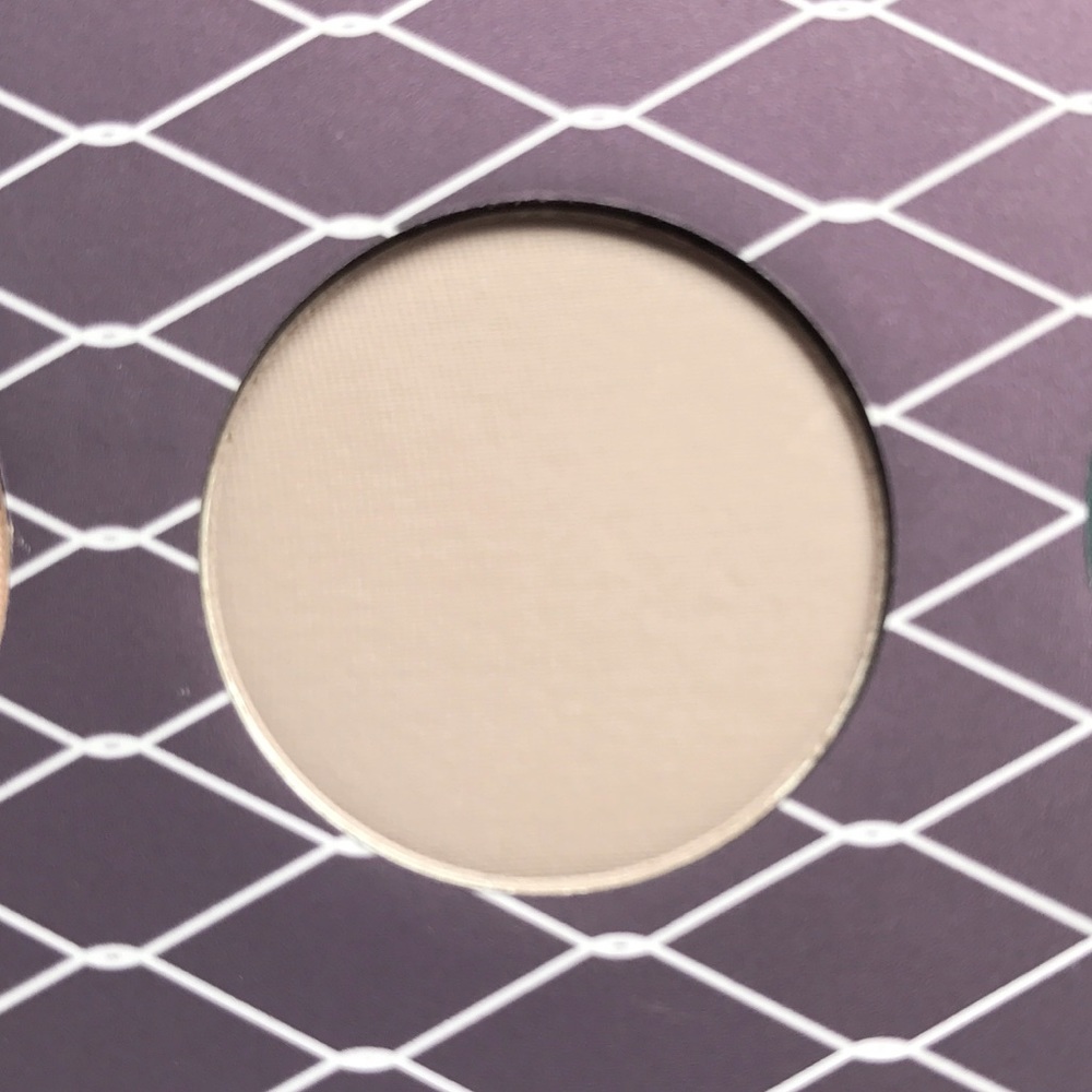 Colourpop Amanda Steele Weekend Warrior Palette - Picture 3 of 8