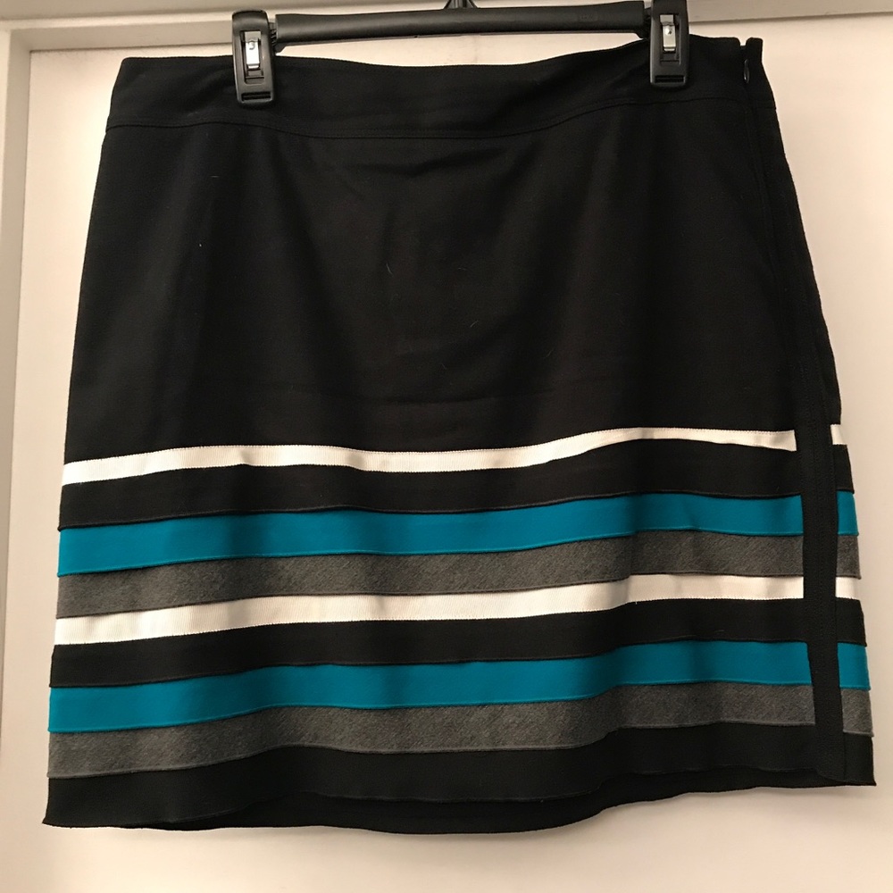 White House Black Market Skirt