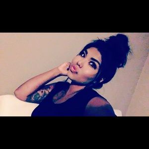 Meet your Posher, Crystal