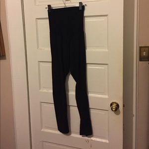 Motherhood Maternity black leggings