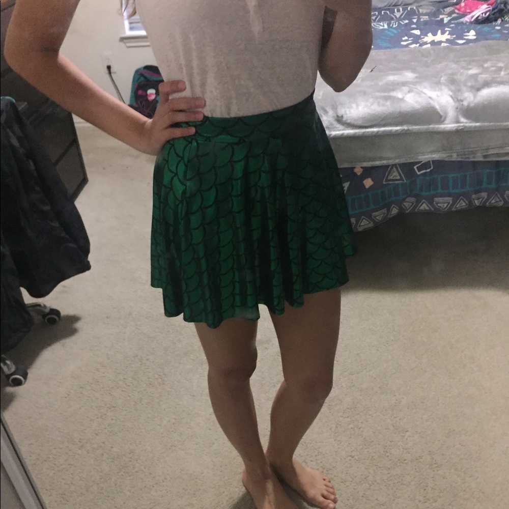 Green mermaid skater skirt