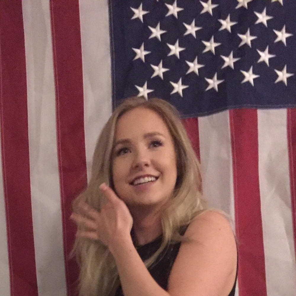 Meet your Posher, Christina