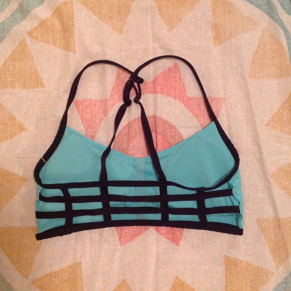 Lululemon caged sports bra size 4