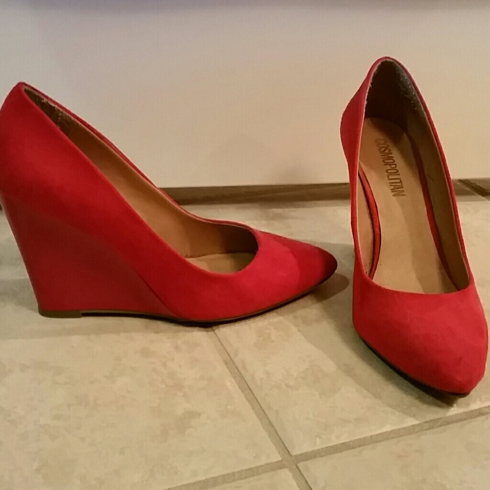 Red Cosmopolitan wedge heals